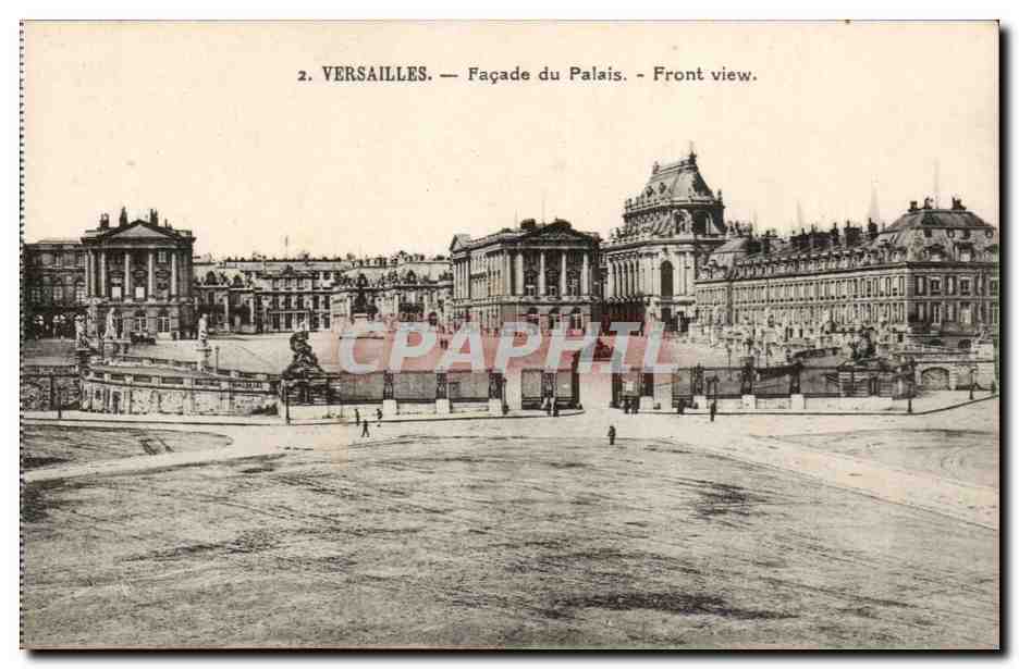 CPA Versailles Facade du palais 