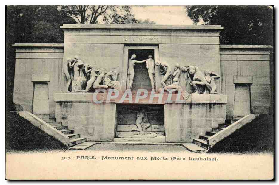 Paris CPA Monument aux morts (Pere Lachaise cimetiere)
