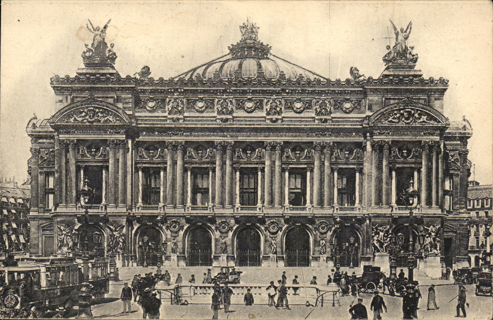 Paris CPA opera et station de Metro