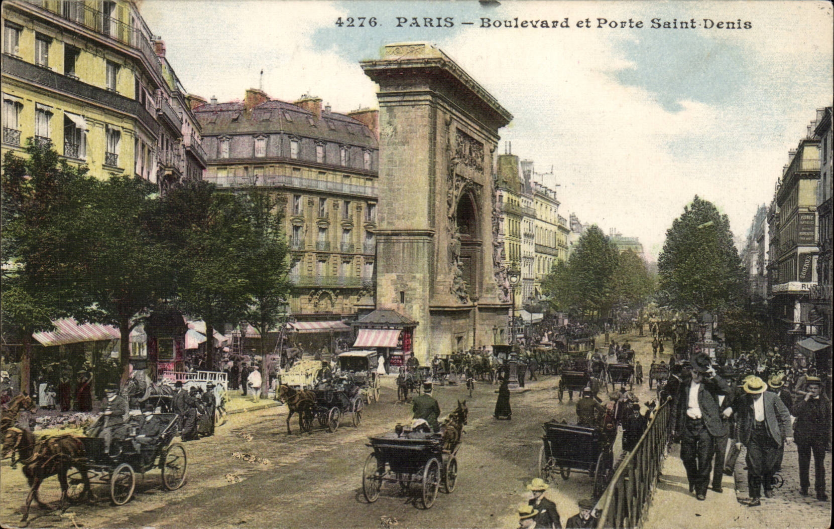 Paris CPA Boulevard et Porte Saint Denis
