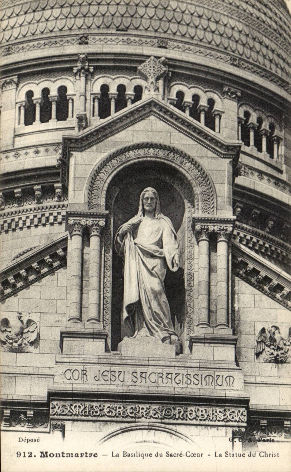 Paris CPA Montmartre La basilique du Sacre Coeur La statue du Christ