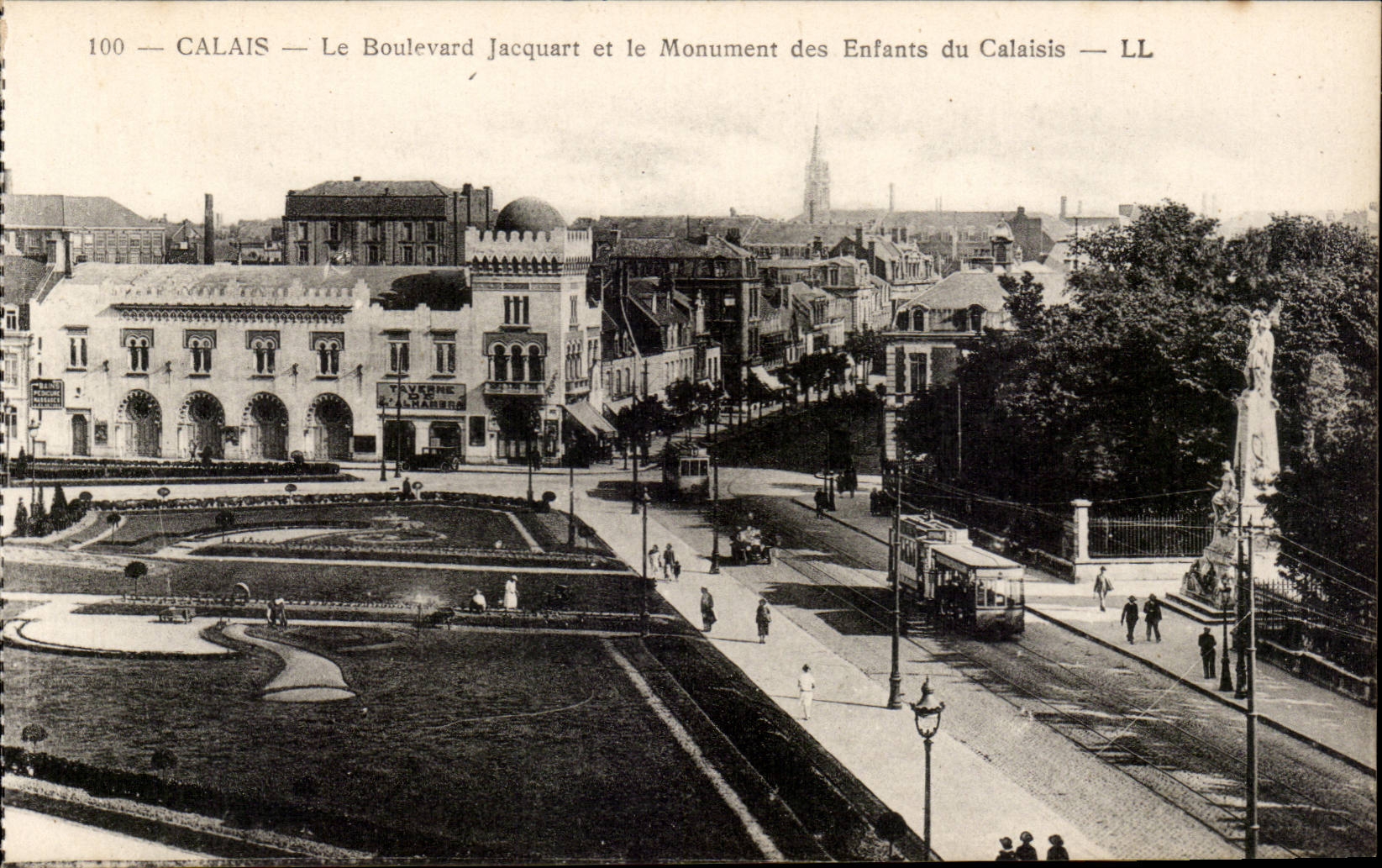 Calais — Le Boulevard Jacquart et le Monument des Enfants du Calais — LL