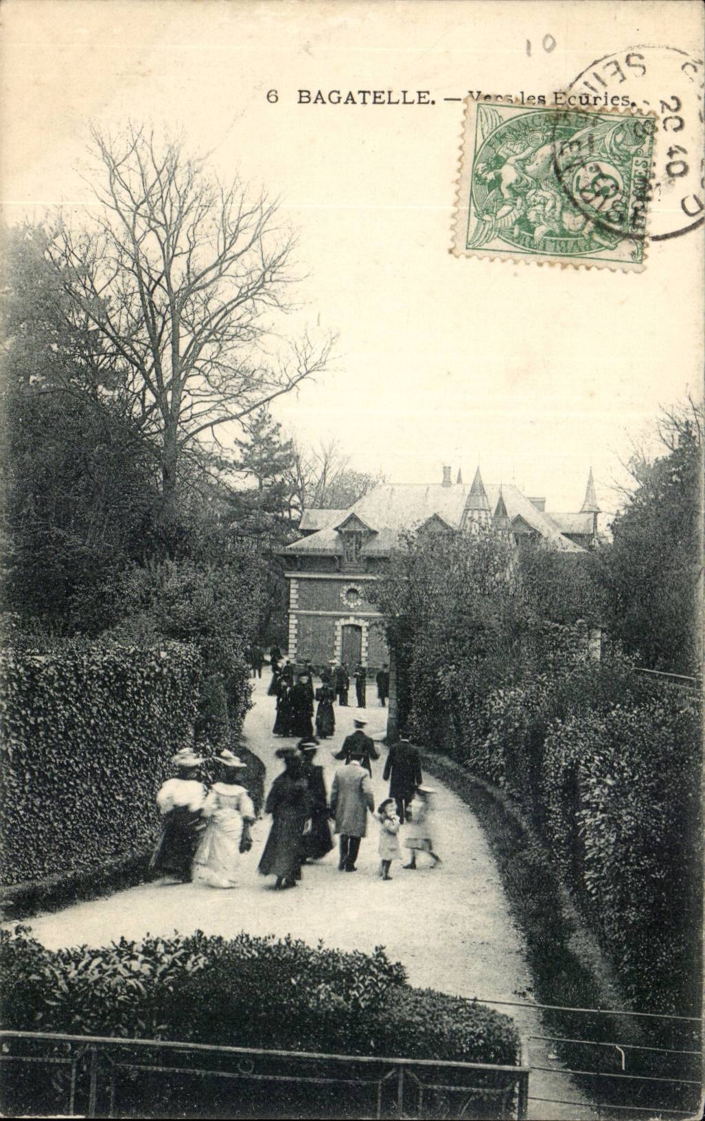 Paris - 16 - Bagatelle - Vers les Ecuries - CPA 