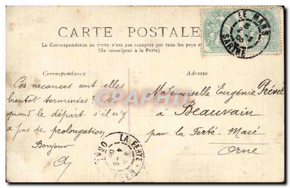 Fantaisie - femme - Woman with knowing smile in fur coat - CPA  — Rückseite