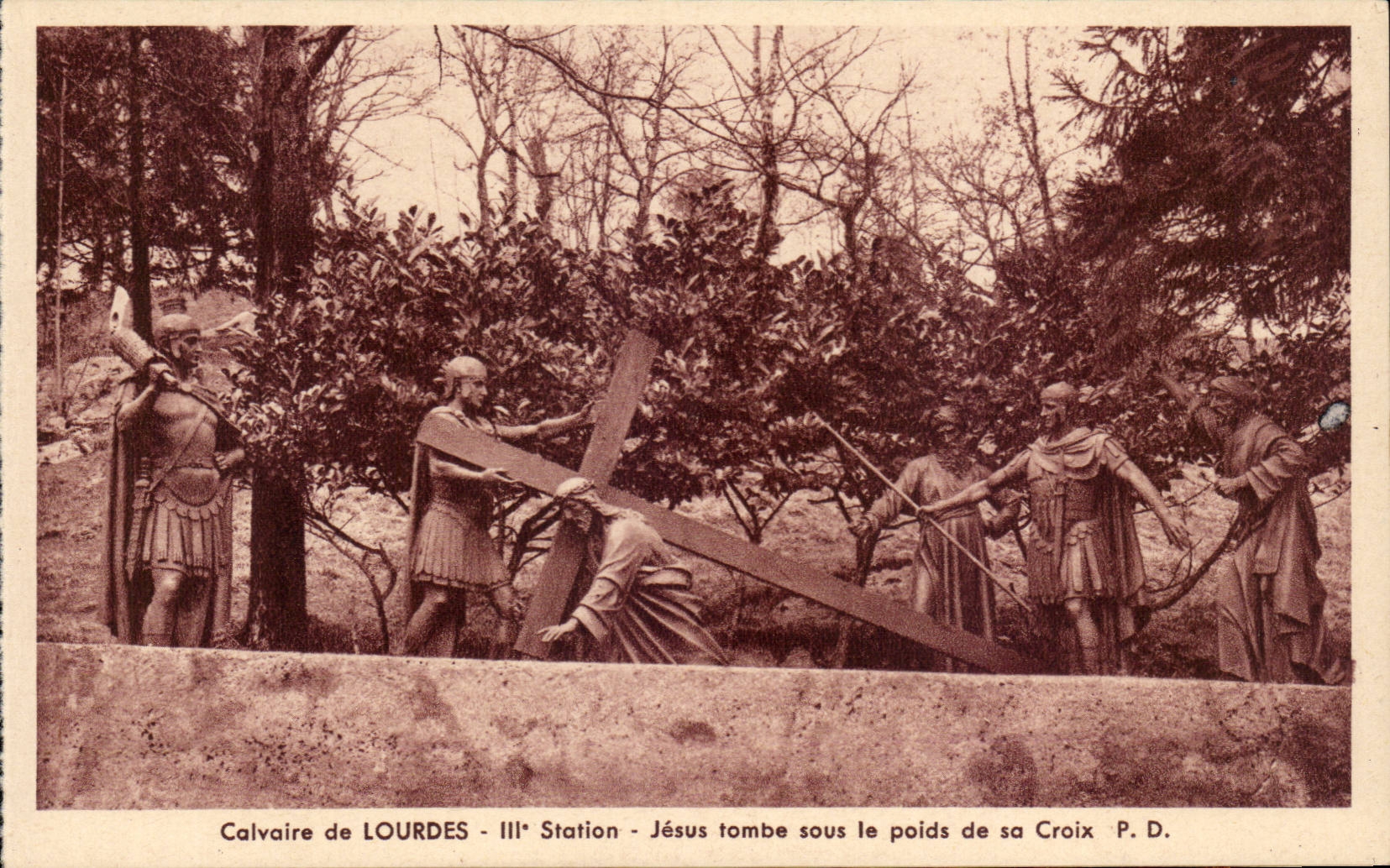 Lourdes - Calvaire du Lourdes - III Station - Jesus tombe sous le poids de sa Croix - CPA 