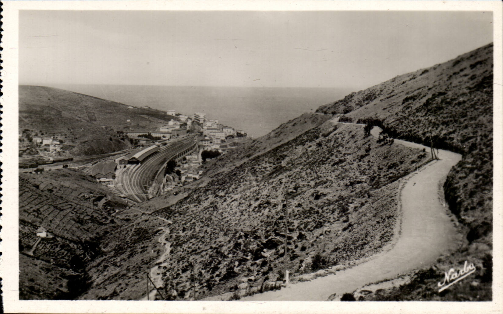Cerbere - La Route d'Espagne et Vue Generale sur la Ville - CPA 