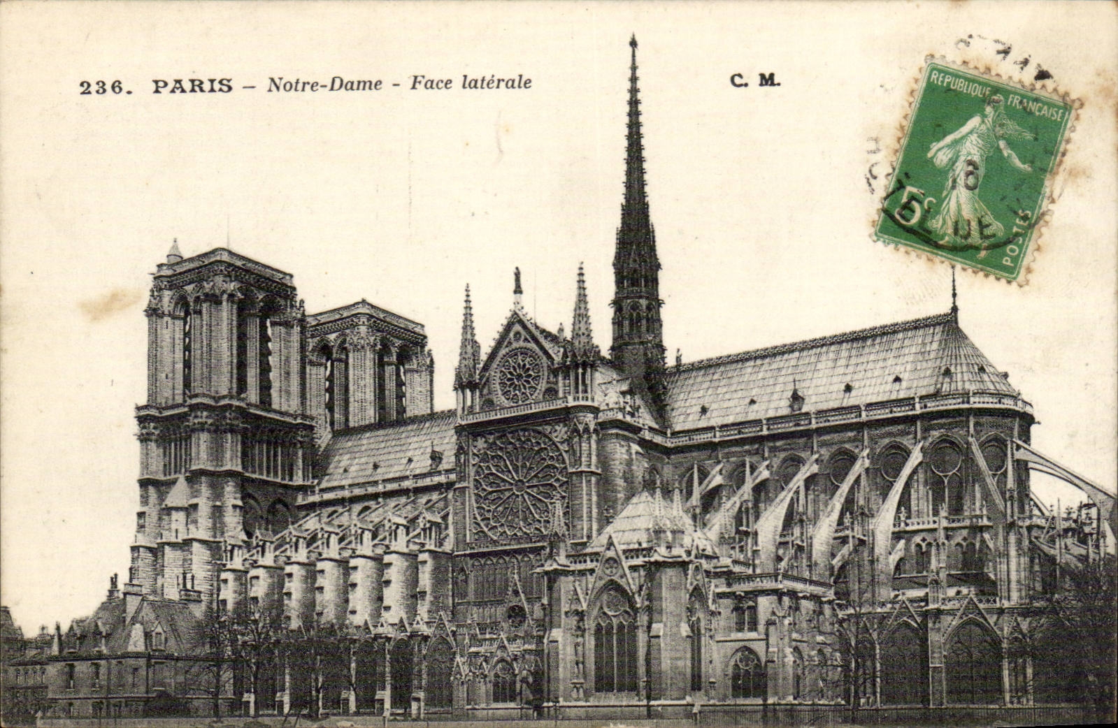 Paris - 4 - Notre Dame - face laterale - CPA 