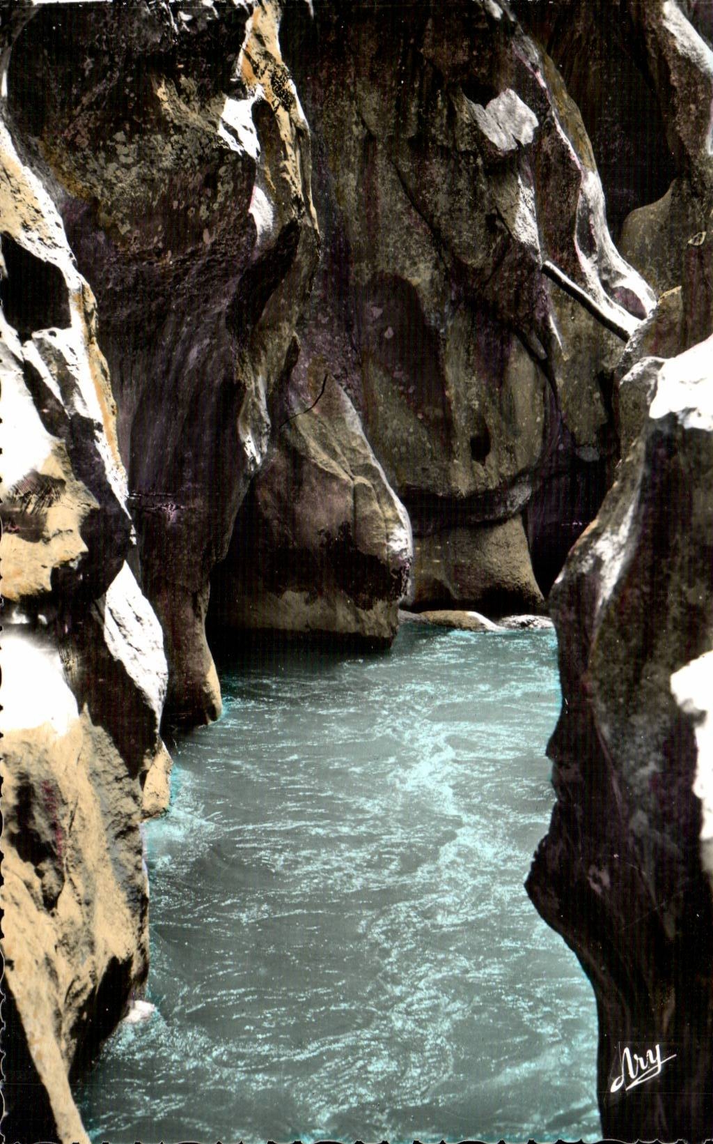 Gorges du Verdon — Am Grund der Schluchten, Der Verdon am Eingang zum Styx — Édition TARDY, Marseille
