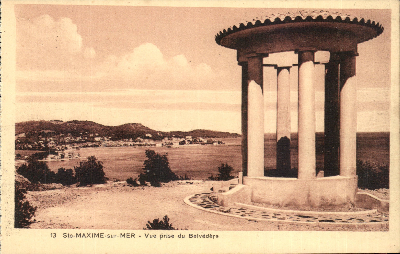Ste Maxime sur Mer - Vue Prise du Belvedere - CPA 
