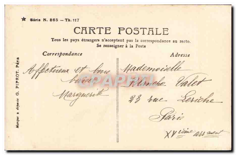 Femme en robe antique — D'YLIAC — Sazerac Paris — Reverso