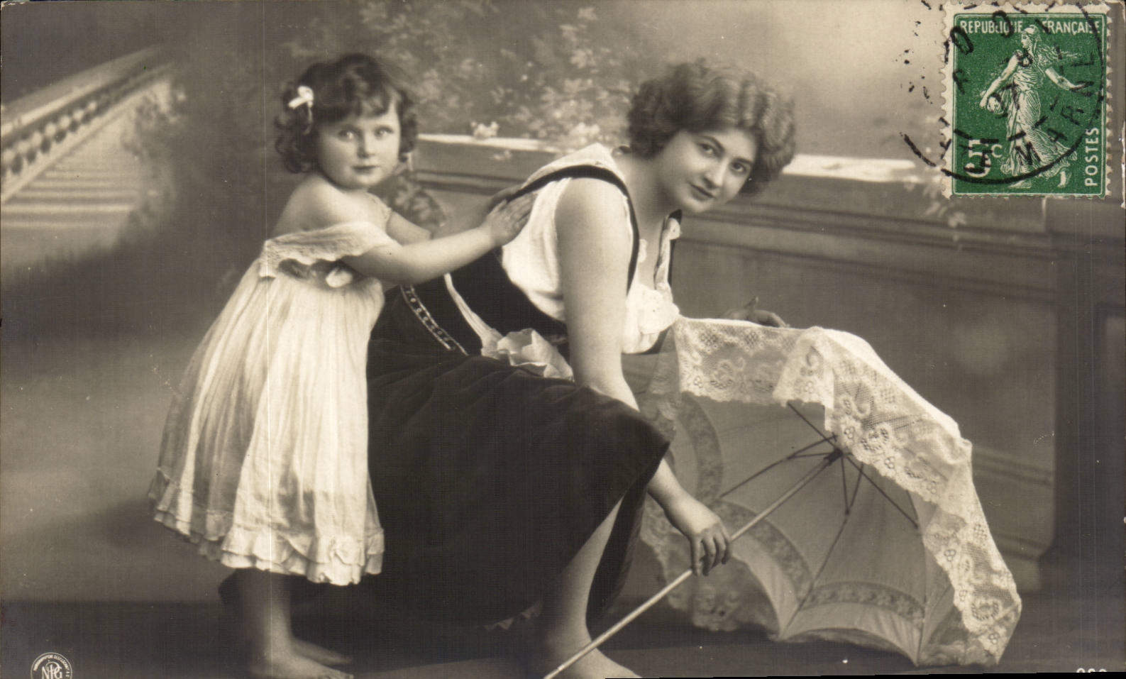 Femme et enfant — scène de studio — NRG