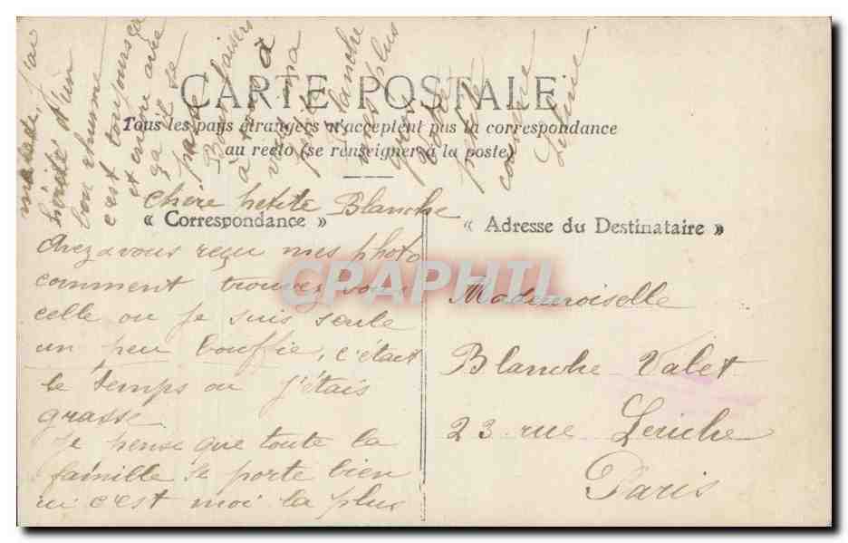 Jeune femme avec panier de fleurs — Doux Souvenir — éditeur inconnu — Achterkant