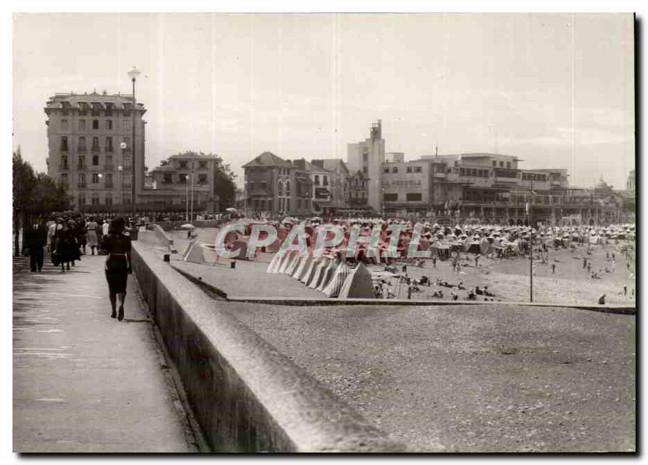 Saint-Jean-de-Luz — The Beach and the Casino — Les Éditions d'Art Barboussse, Biarritz