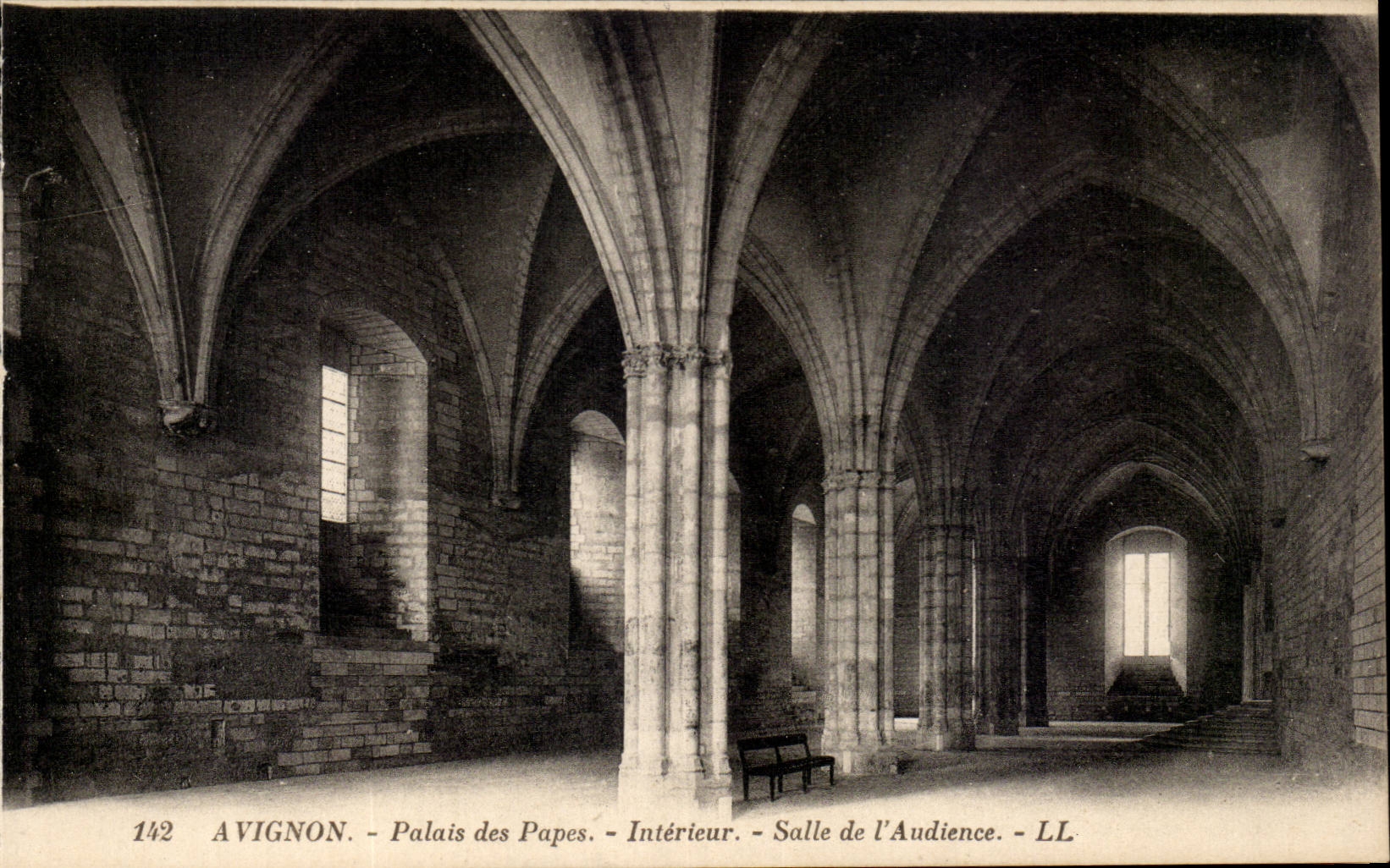 Avignon - Palais des Papes - Interieur - Salle de l'Audience - CPA 