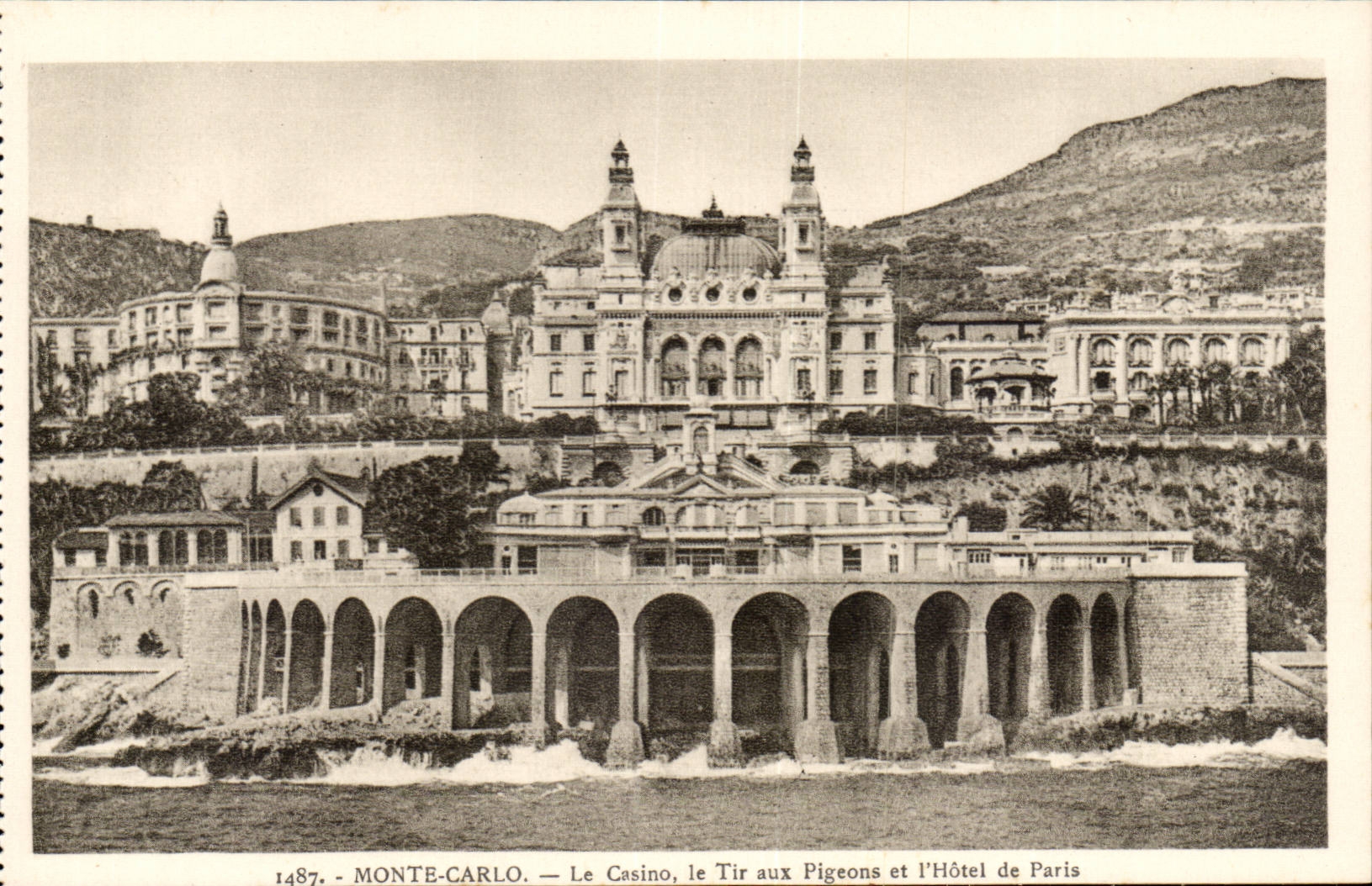 Monaco Monte Carlo CPA Le casino le tir aux Pigeons et l'hotel de Paris