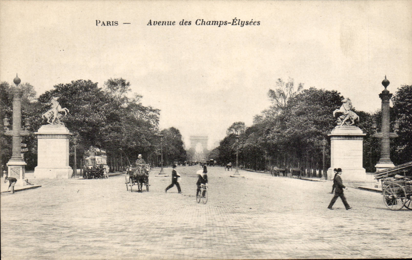 Paris CPA Avenue des Champs Elysees