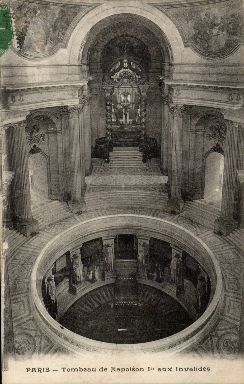 Paris CPA Tombeau de Napoleon 1er aux Invalides (napoleon)