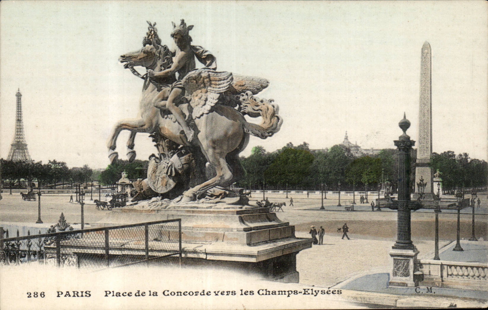Paris CPA Place de la Concorde vers les Champs Elysees (Tour Eiffel)