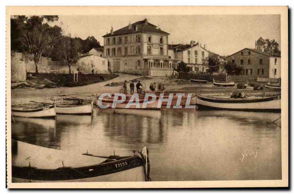 Les Îles d'Hyères (Var) — Porquerolles — Le Grand Hôtel et le Port — Éditions d'Art Yvon