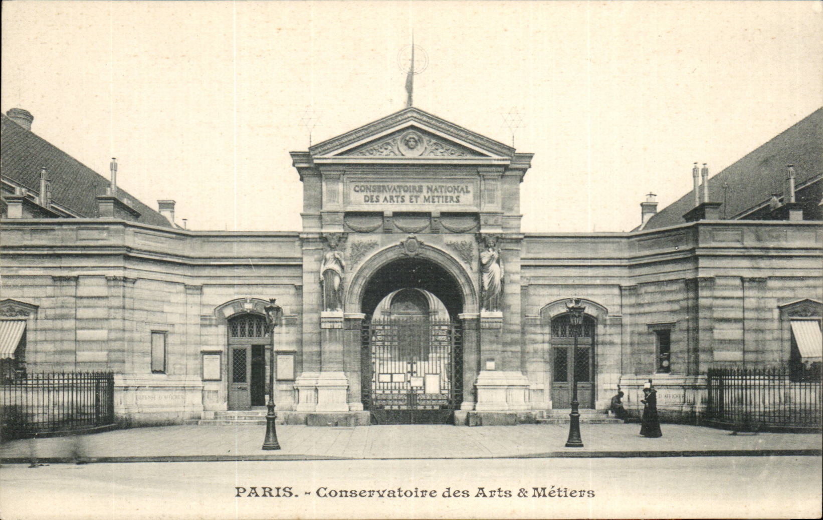 Paris CPA Conservatoire des Arts et Metiers
