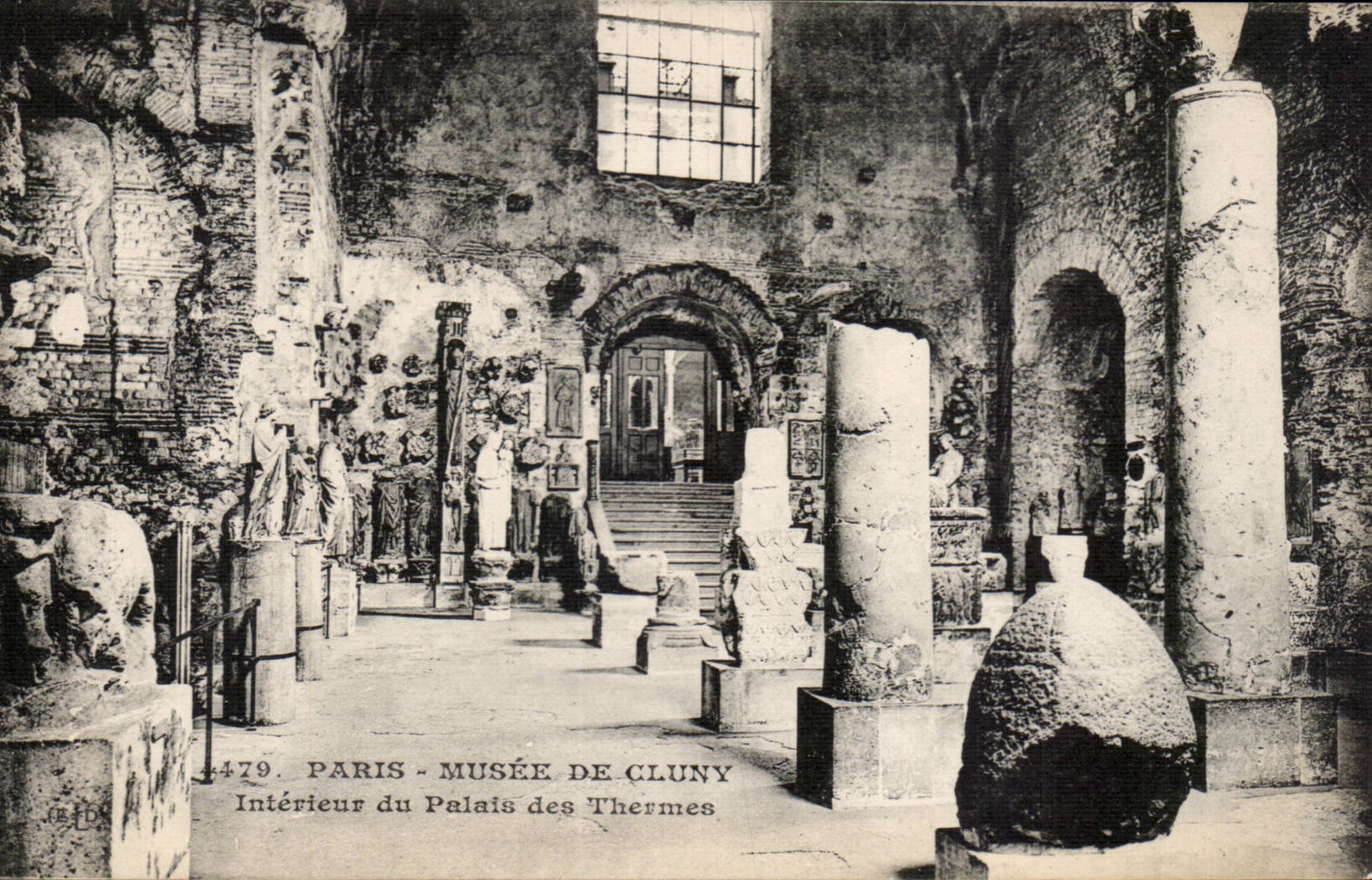 Paris CPA Musee de Cluny Interieur du palais des thermes