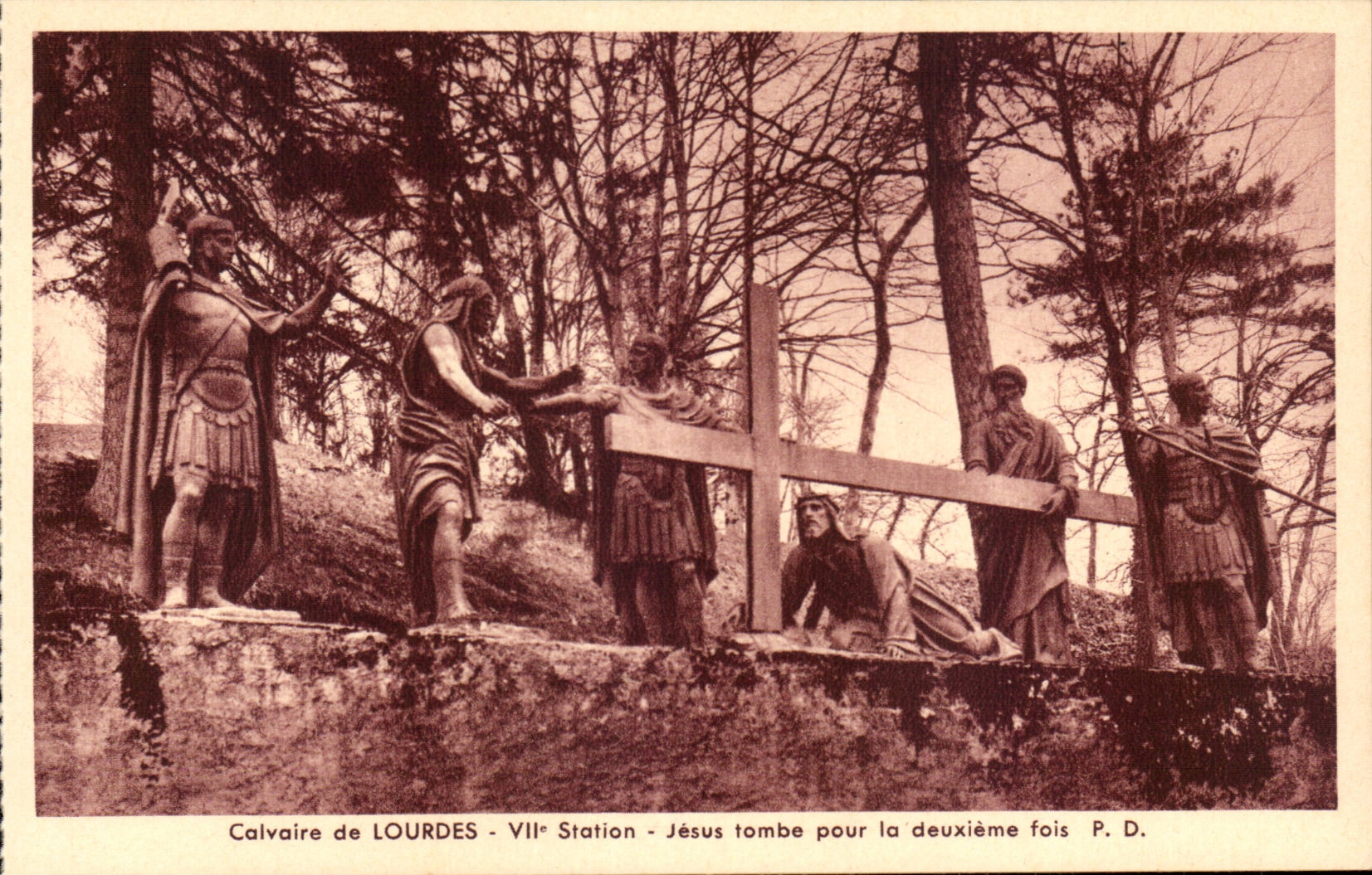CPA Calvaire de Lourdes 7eme Station Jesus tombe pour la deuxieme fois