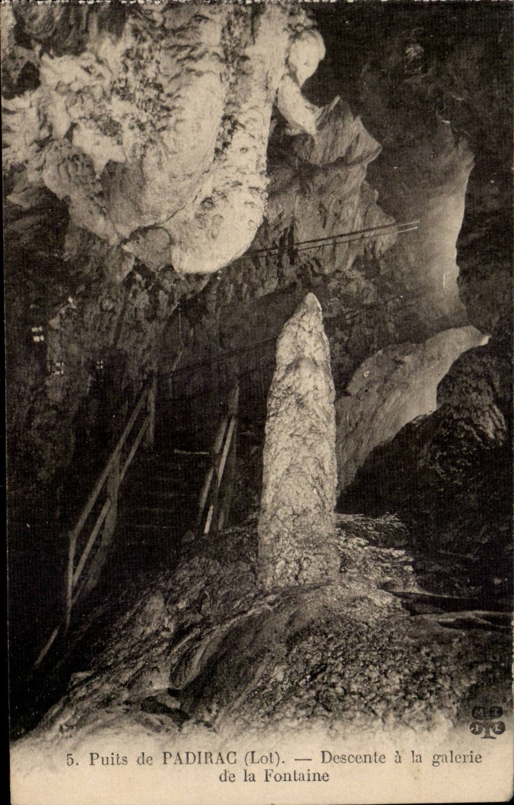 Puits de Padirac (Lot) — Descente à la galerie de la Fontaine — éditeur M.T. n°5