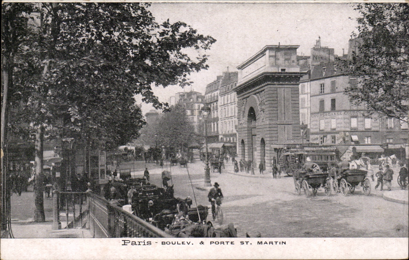 Paris CPA Boulevard et porte St martin