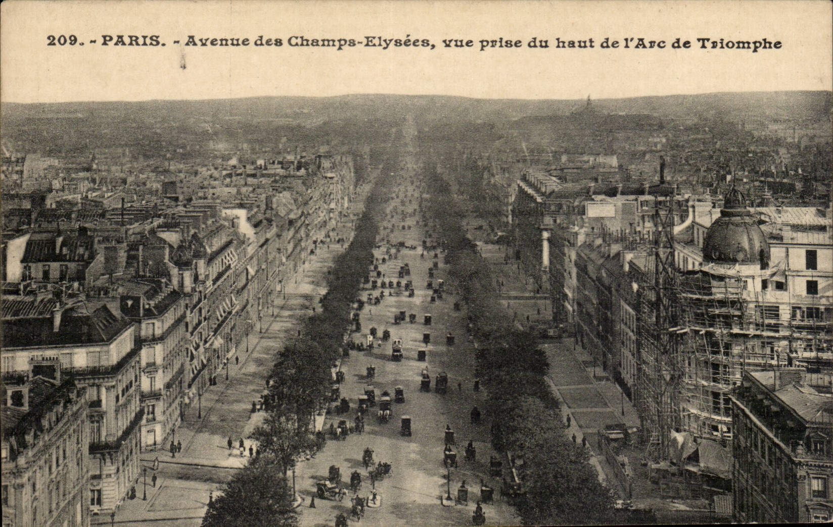 Paris CPA Avenue des Champs Elysees vue prise de l'arc de triomphe