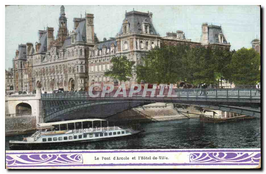 Paris CPA le pont d'Arcole et l'hotel de ville