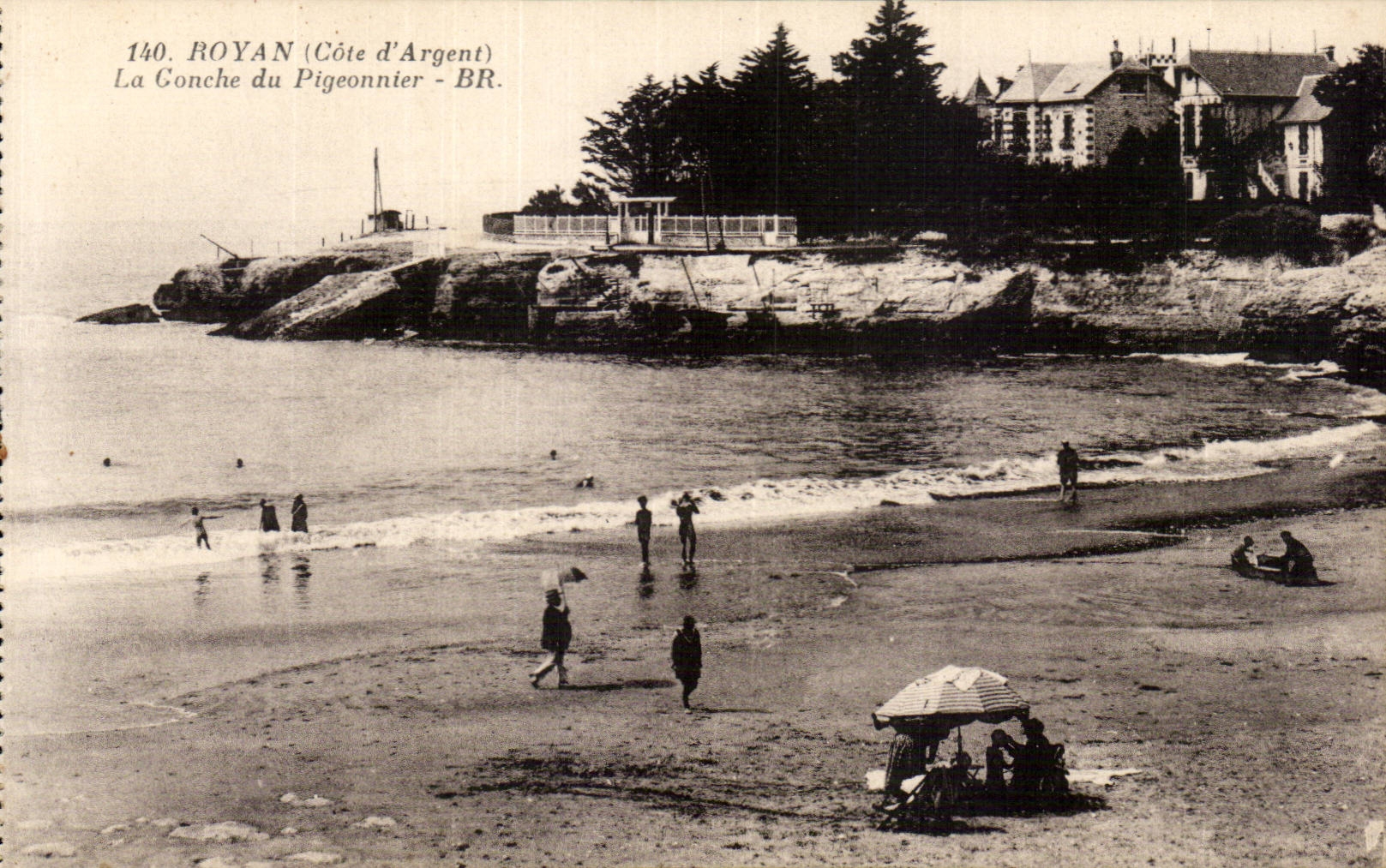 Royan le Chay CPA La Conche du pigeonnier