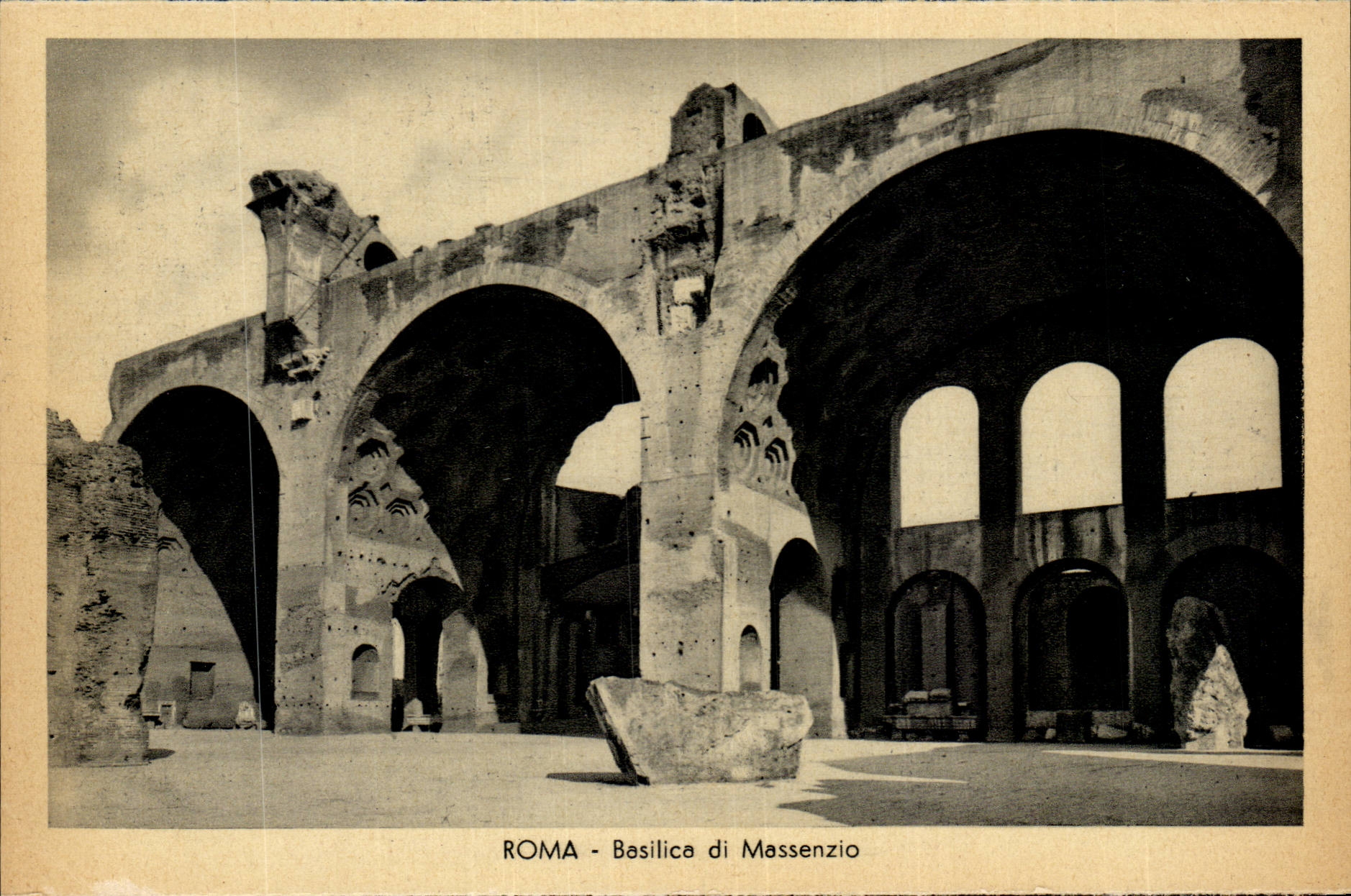 Italie Italia Roma CPA Basilica di Massenzio