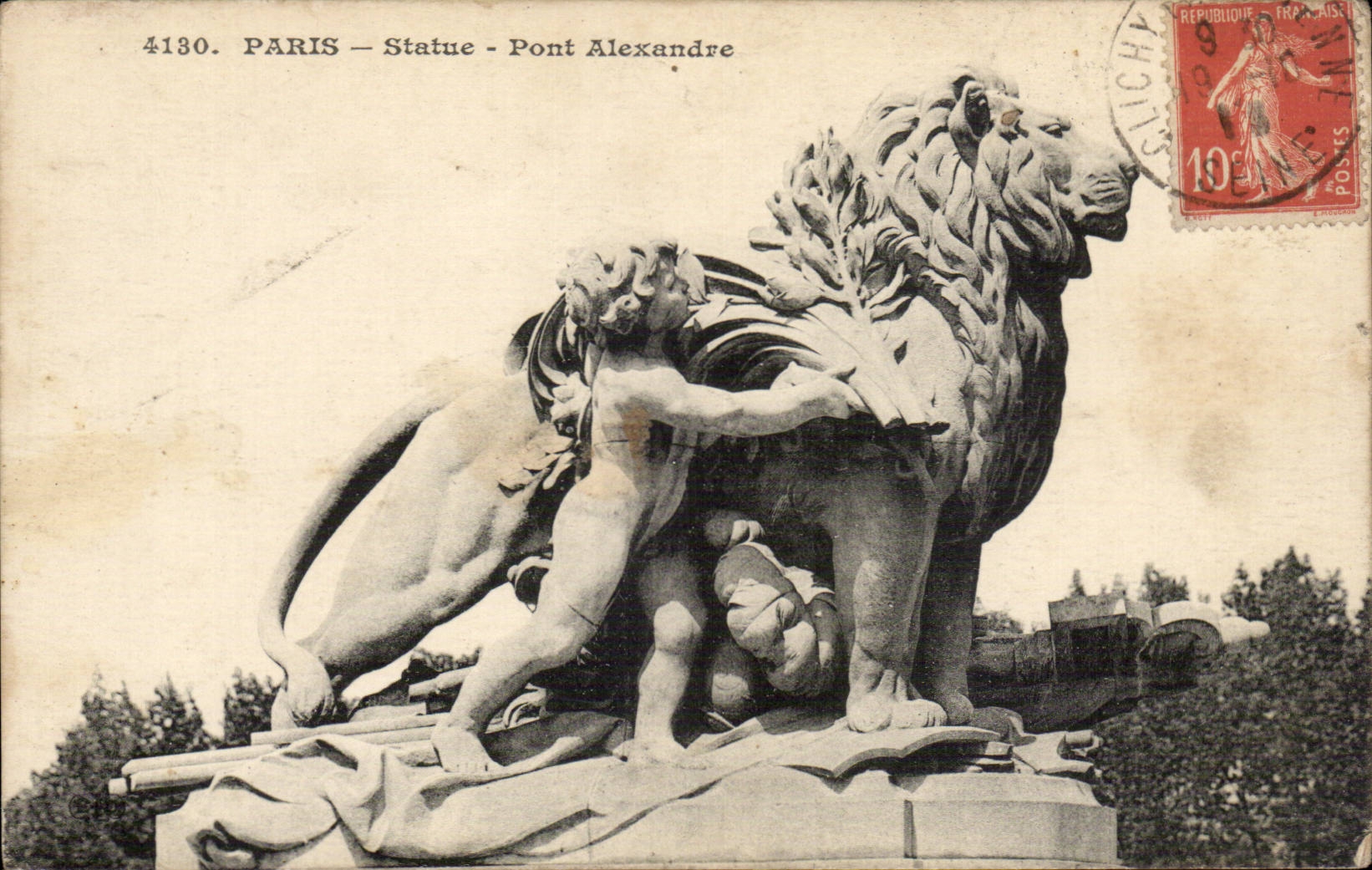 Paris CPA Statue Pont Alexandre (lion)