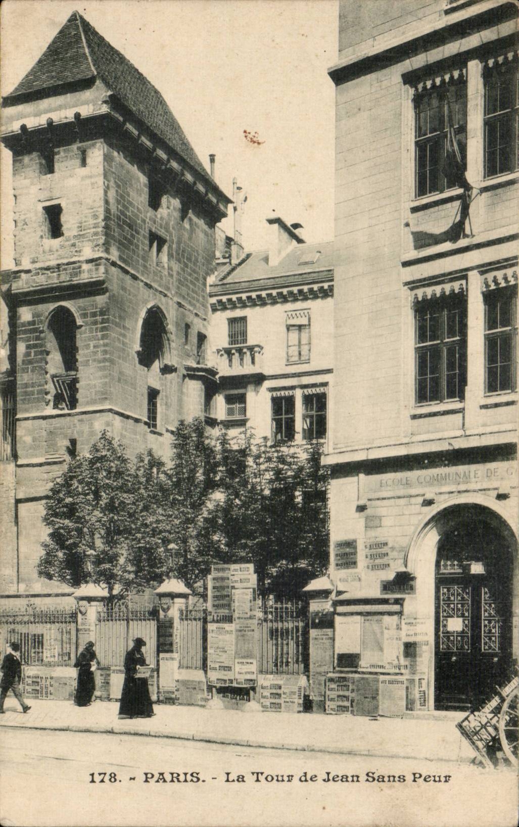 Paris CPA La Tour de Jean Sans peur