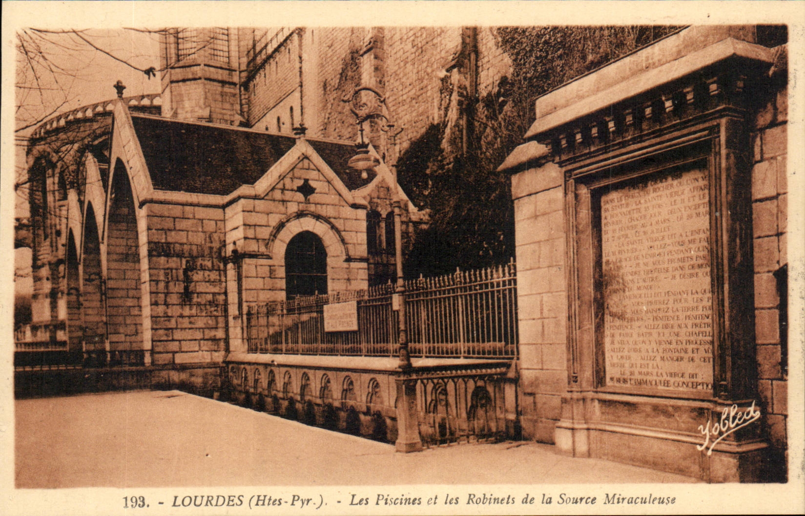 Lourdes - La Piscine et les Robinets de la Source Miraculeuse - CPA 