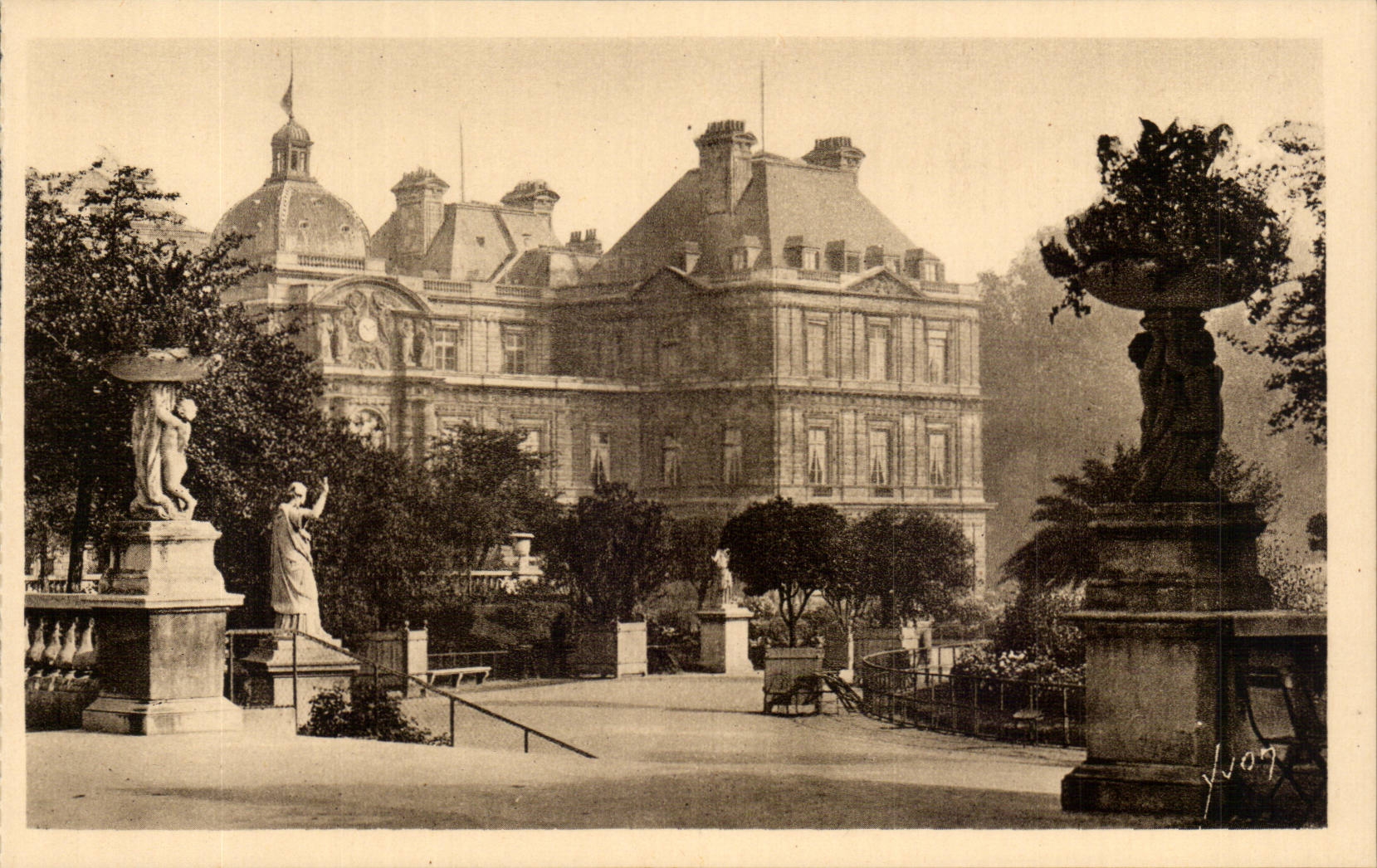 Paris - 6 - Le Palais et Jardin du Luxembourg CPA 