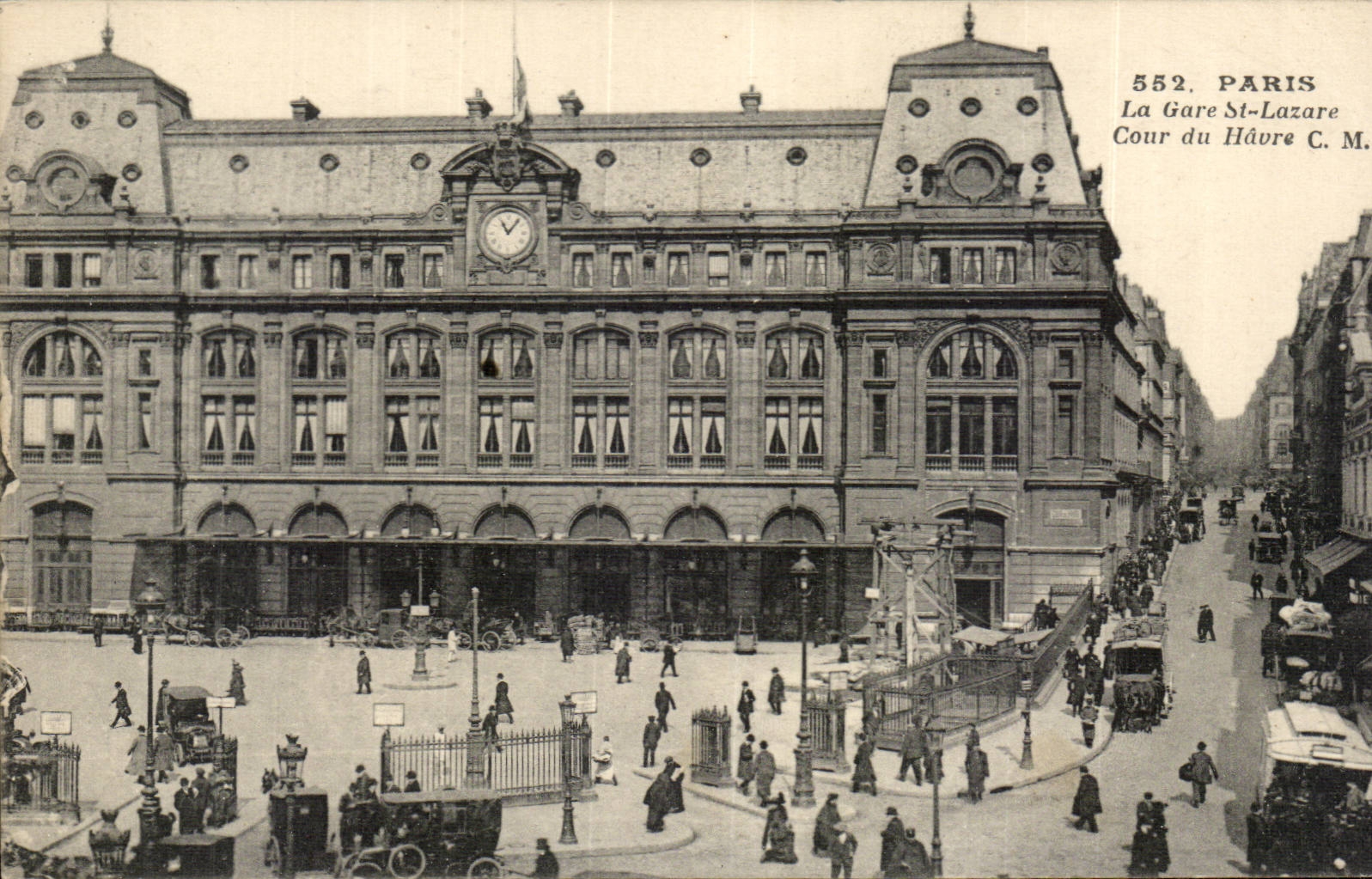 Paris - 8 - La Gare Saint Lazare - Cour du Havre CPA 