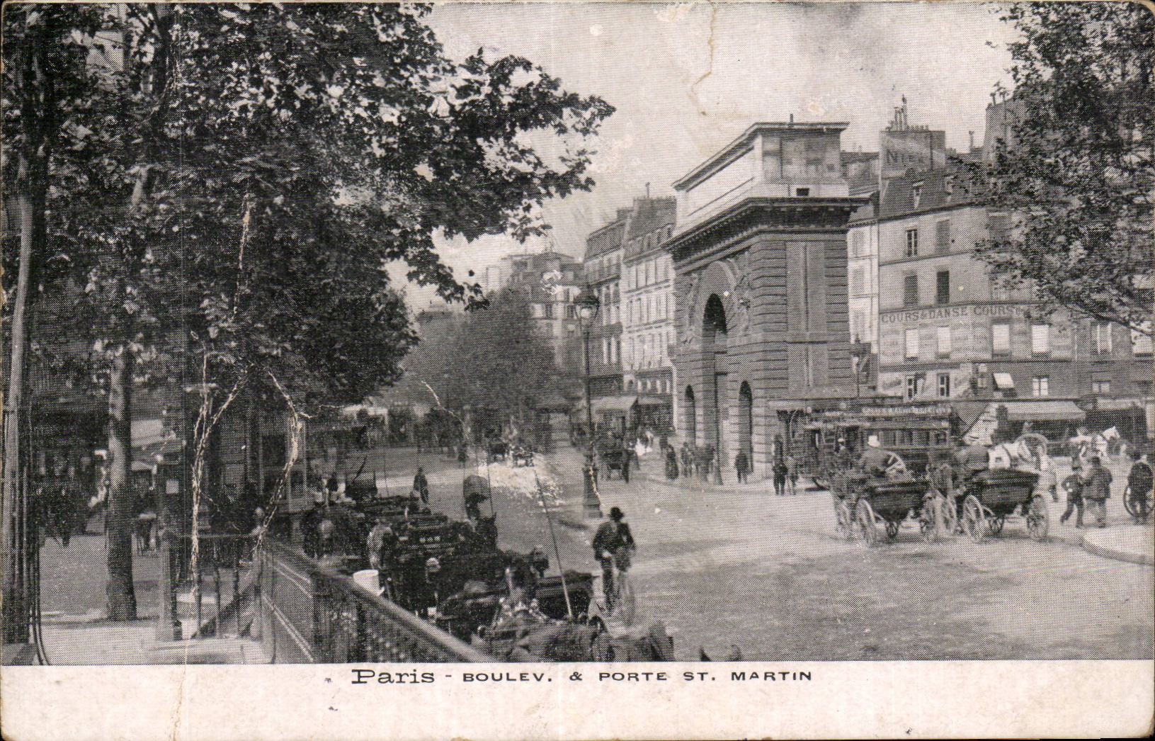 Paris - 10 - Boulevard et Porte St Martin - CPA 