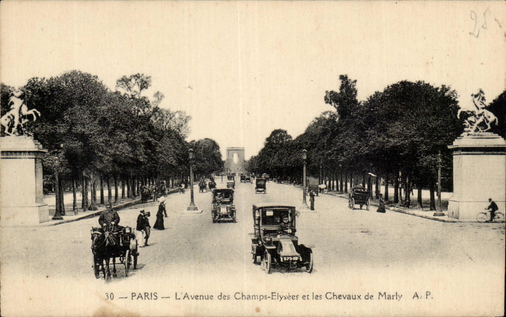 Paris - 8 - Les Champs Elysees - Chevaux de Marly - cheval - horse - CPA 