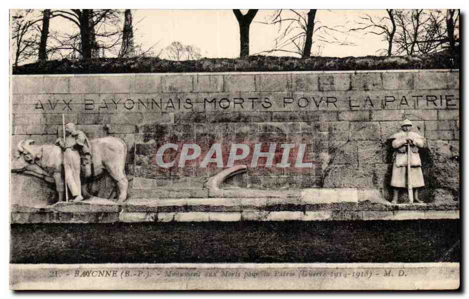 Bayonne - Monument aux Morts - CPA 