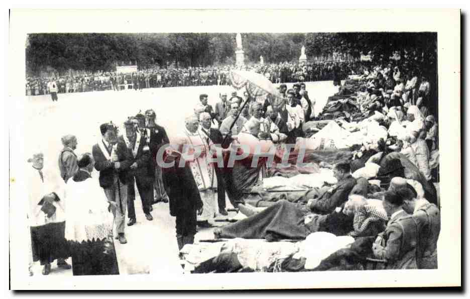 Lourdes - Benediction des Malades CPA 