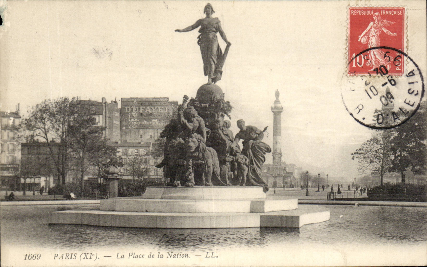 Paris - 11 - La Place de la Nation CPA 