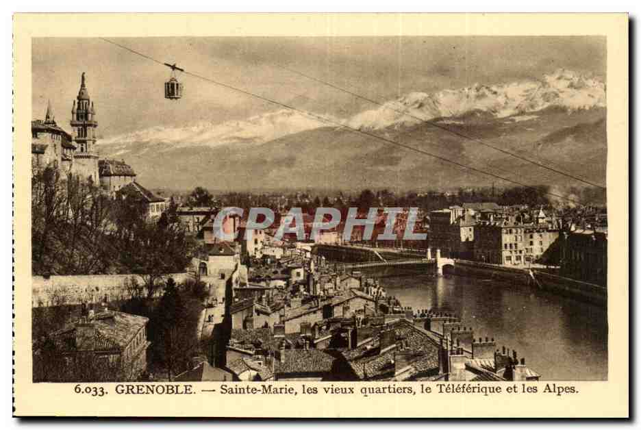 Grenoble — Sainte-Marie, les vieux quartiers, le Téléférique et les Alpes