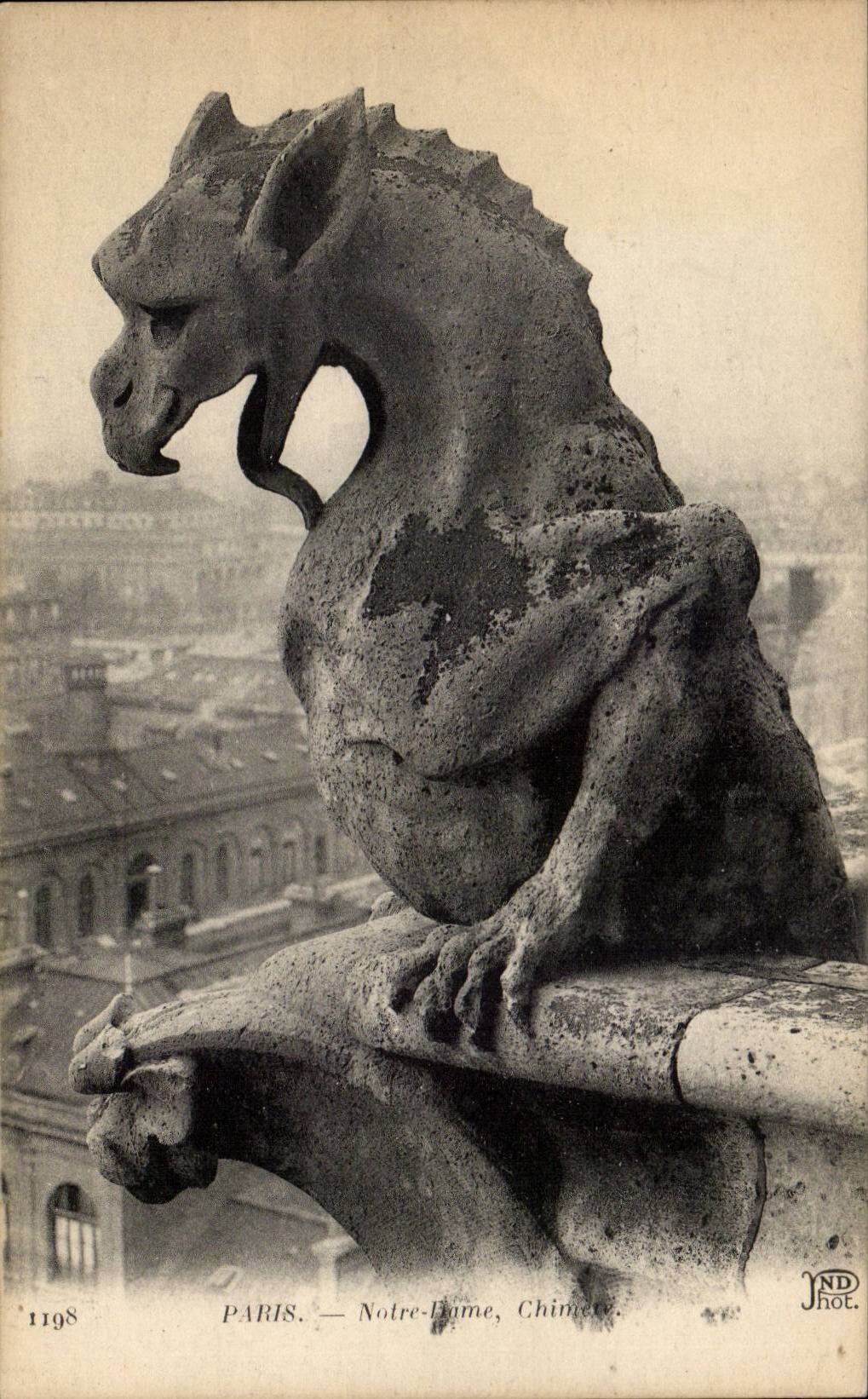 Paris - 4 - Notre Dame - Chimere - dragon - CPA 