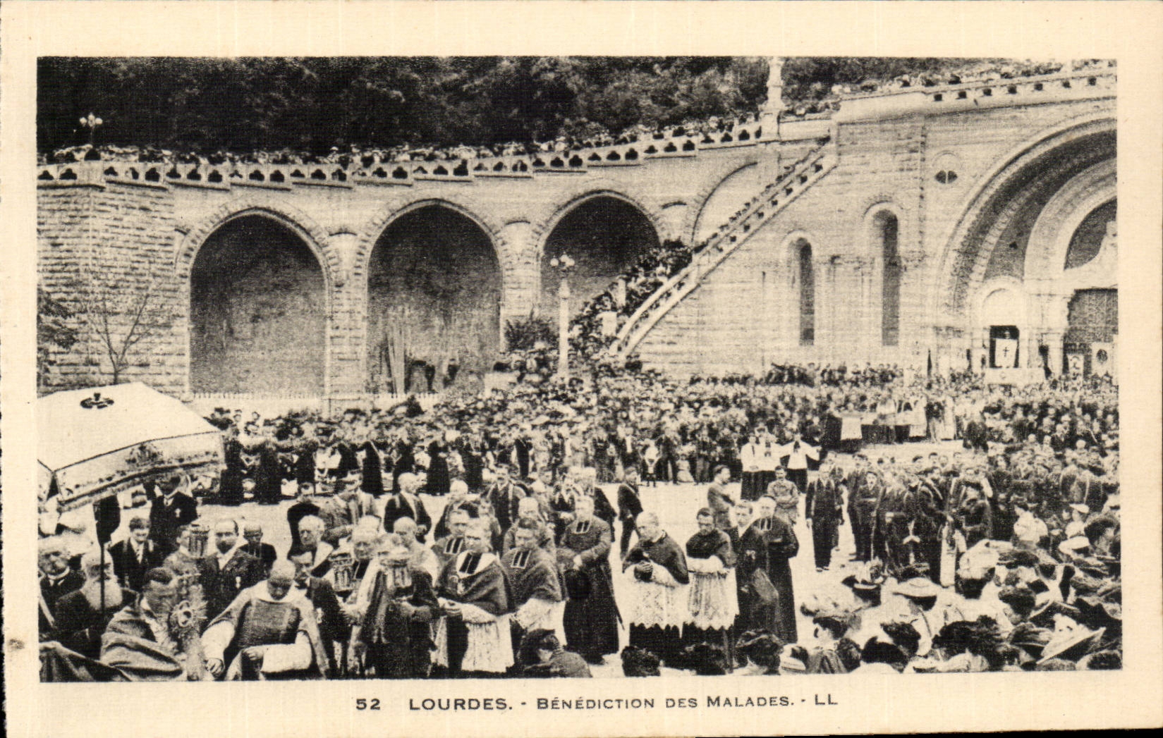 Lourdes - Benediction des Malades CPA 