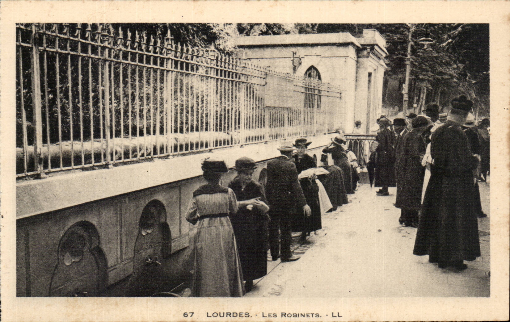 Lourdes - Les Robinets CPA 