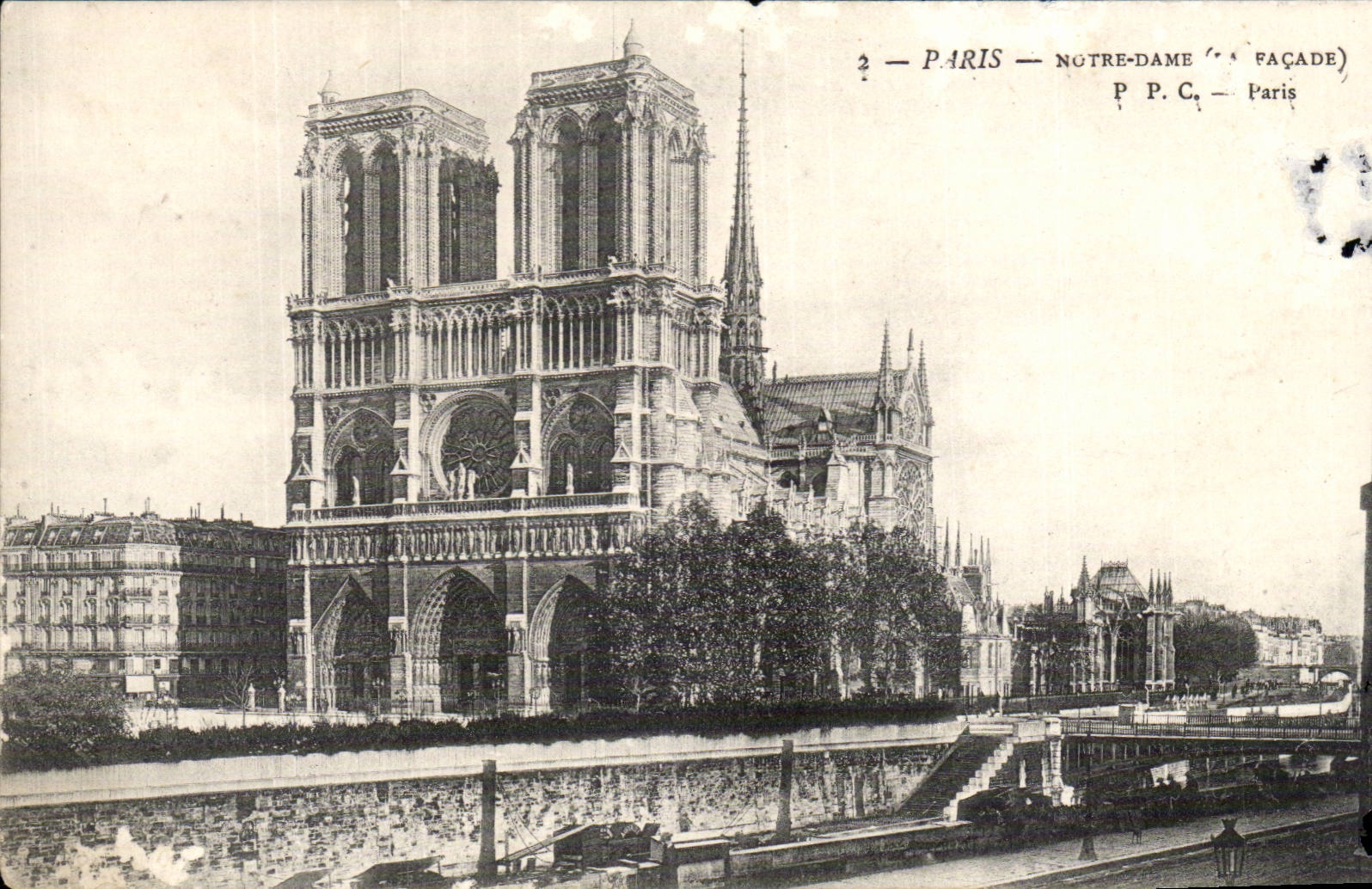 Paris — Notre-Dame (façade) — P.P.C., Paris