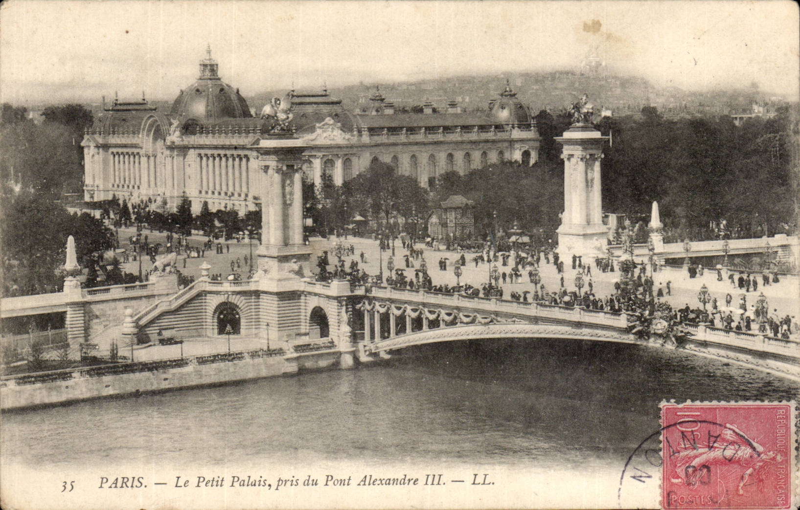 Paris - 8 - Le Petit Palais - pres du Pont Alexandre III - CPA 