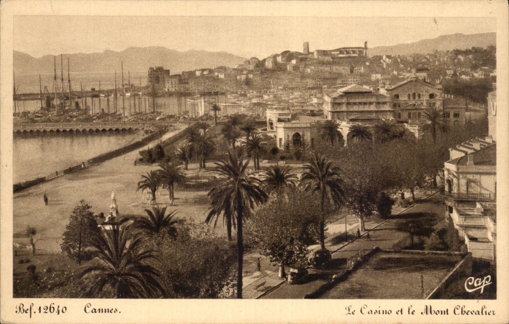 CPA Cannes Le casino et le Mont chevalier