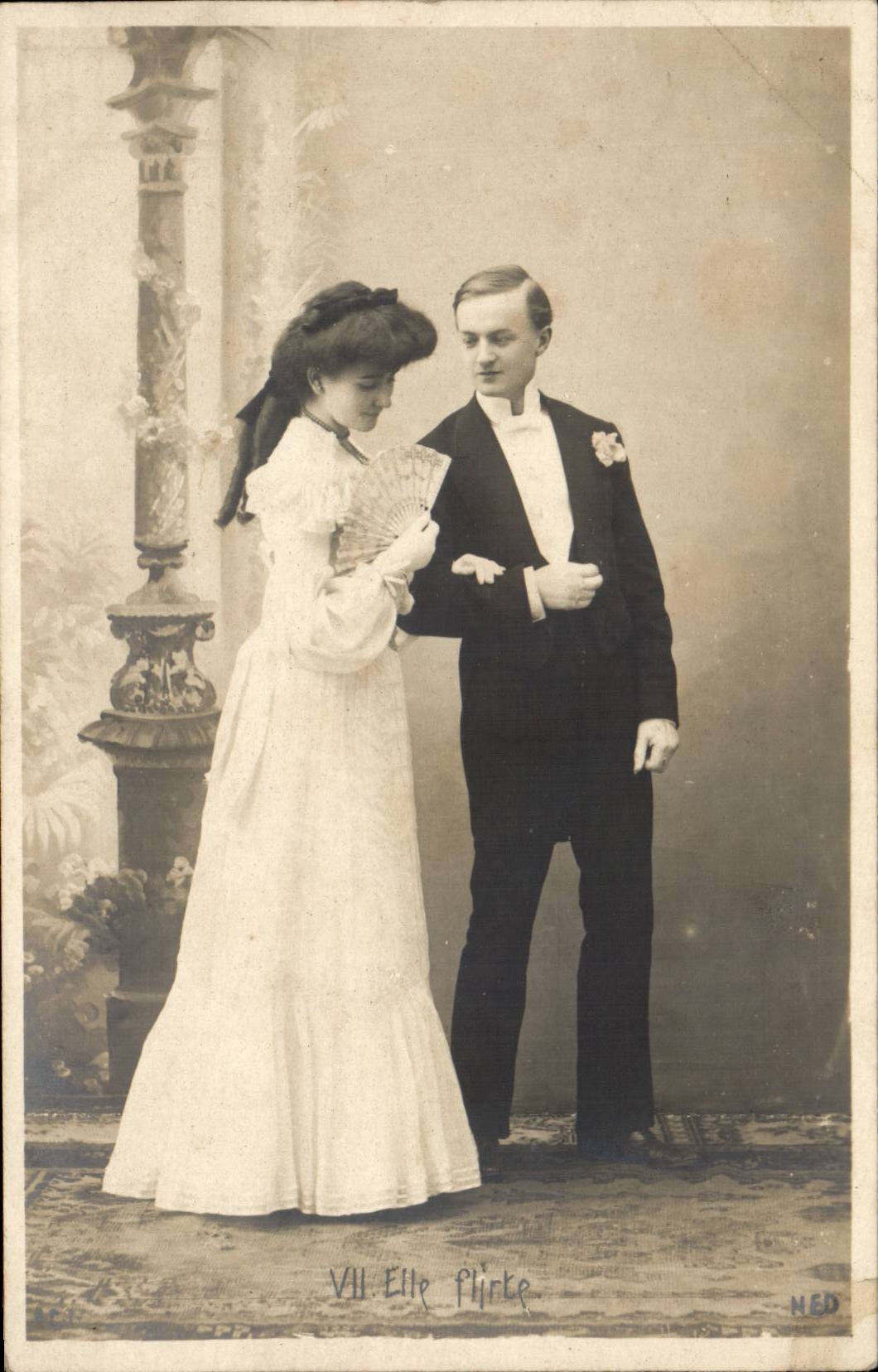 Couple en tenue de soirée — VII Elle Plirke — NED